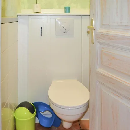 3 Bedroom Beautiful In Saint-georges *
